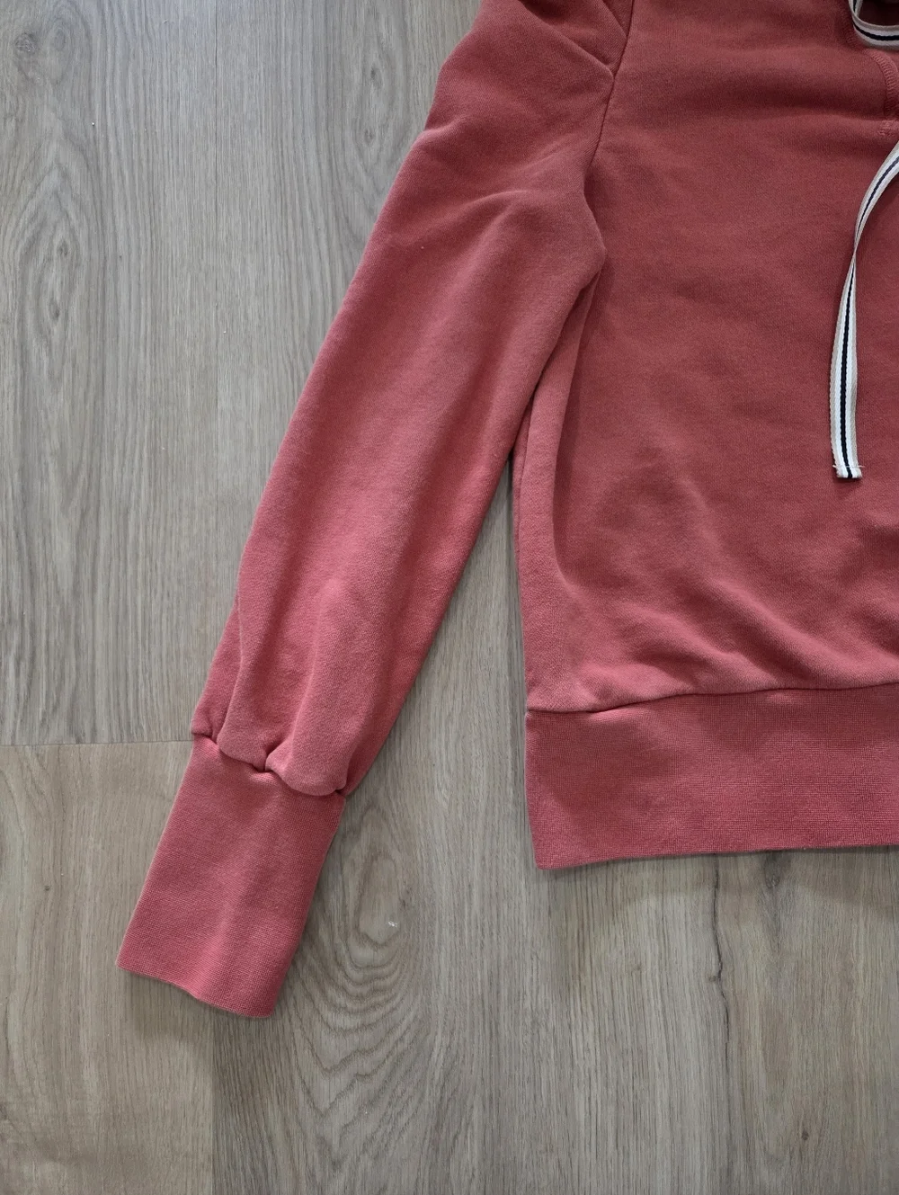 Evereve Wmns Tyra Puff Sleeve Hoodie M Burnt Red Preppy Cozy Girly Comfy Casual - Picture 6 of 9